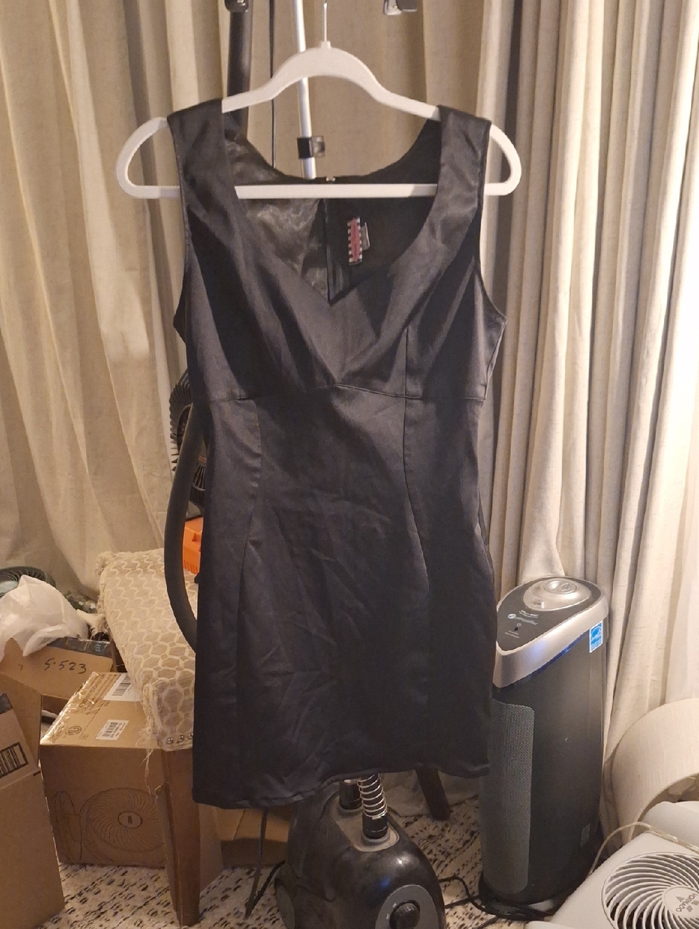 Black Sleeveless V-Neck Mini Dress - Unbranded